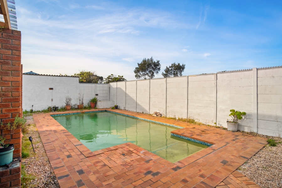 3 Bedroom Property for Sale in Lotus River Western Cape